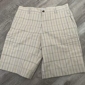 Adidas Golf Cargo Shorts Mens 32 Khaki Plaid 11” Inseam Flat Front Chino P15612